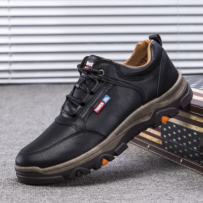 登山时尚2024新款男士休闲商务皮鞋户外运动中年爸爸学生男鞋一件