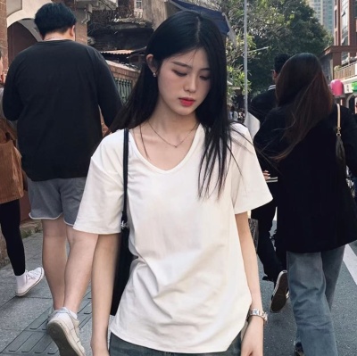 【厂家直销】纯色大领口短袖t恤女宽松休闲显瘦内搭V领打底衫潮牌