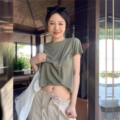 白色简约圆领短袖T恤女夏季2024新款修身显瘦基础打底衫气质上衣