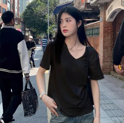【厂家直销】纯色大领口短袖t恤女宽松休闲显瘦内搭V领打底衫潮牌